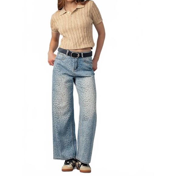 URBAN DAIZY Pants - NEW URBAN DAIZY leopard print wide-leg denim pants in animal print